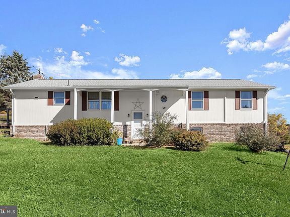 4th image of 2434 Snydersburg Rd