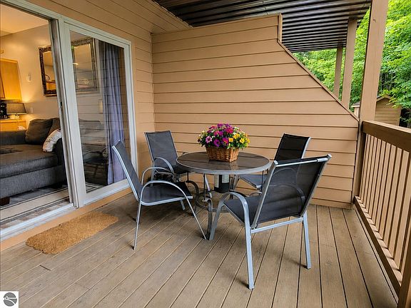 2nd image of 2100 W Schuss Mountain Rd #309
