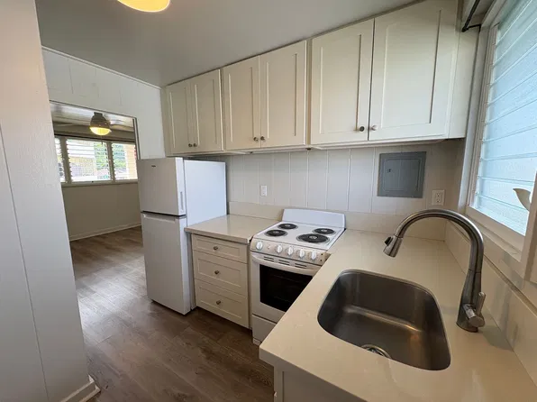 120 Kihapai Street, 120 Kihapai St APT 10, Kailua, HI 96734