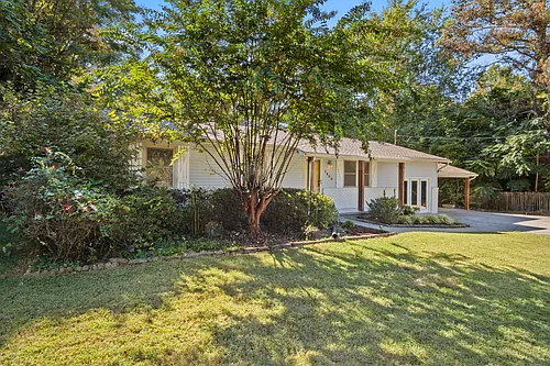 7925 Westland Dr Photo 1