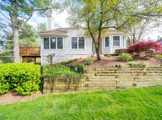 19 Kerri Ln, Lincoln Park, NJ 07035