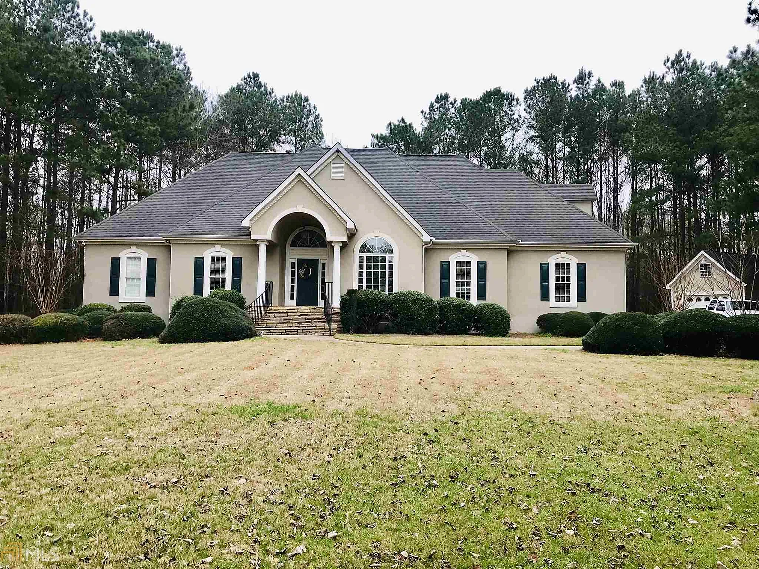 333 Harrington Walk photo 1
