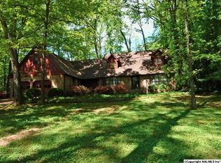 2806 Sylvia Dr SE, Decatur, AL 35603