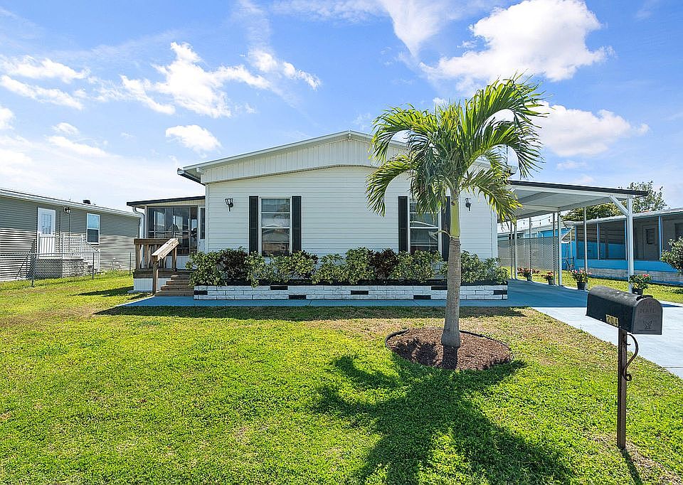 1st image of 204 50th Avenue Dr E