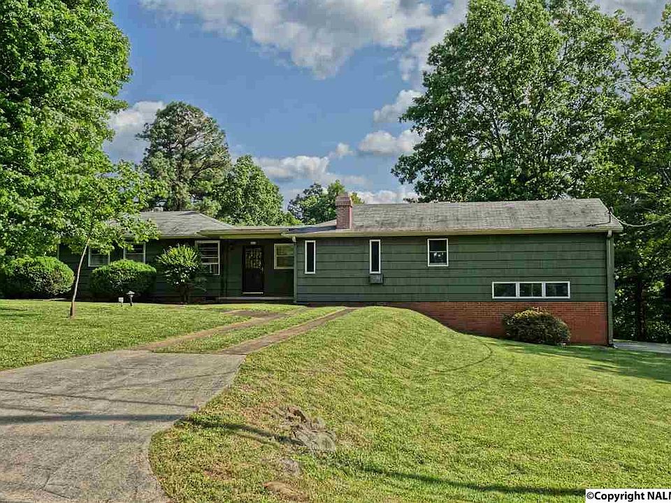 1st image of 3622 Panorama Dr SE