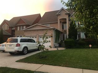 2252 Dandurand Ave, Windsor, ON N9E 4Z7