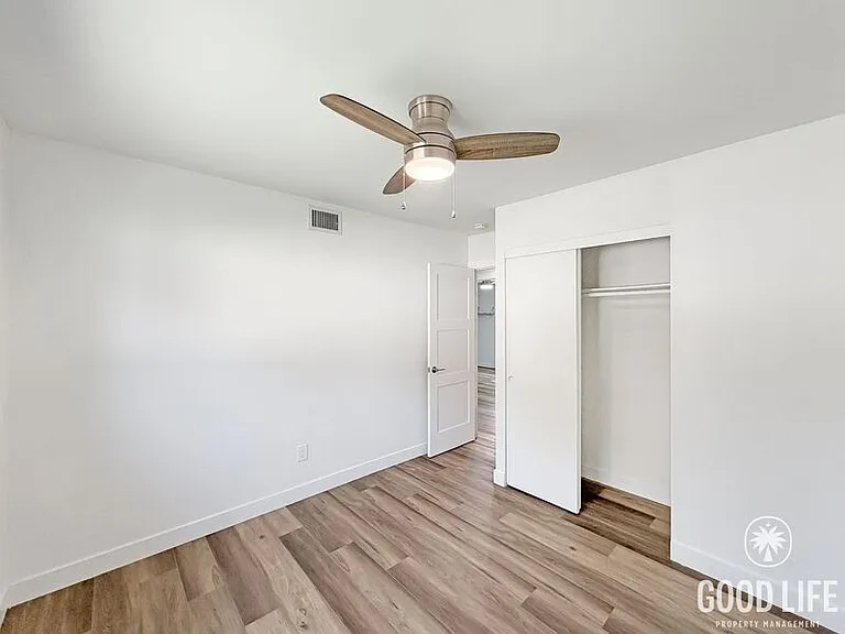 9458 Cathywood Dr — Photo 8