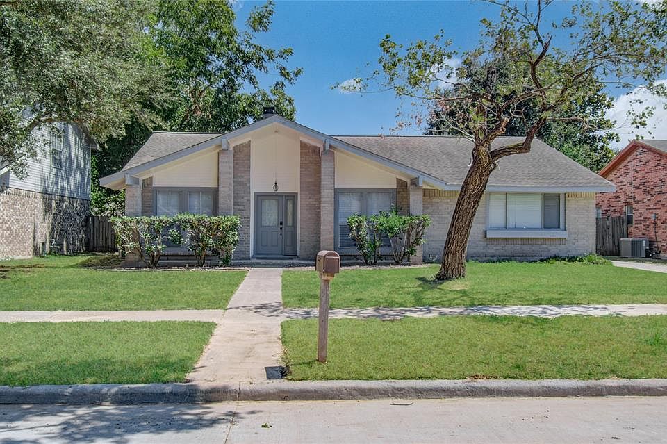 1st image of 10207 Golden Sunshine Dr