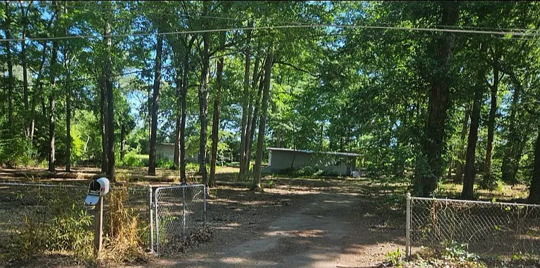 269 County Road 2206 — Photo 2