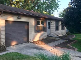 2822 Schumacher Dr, Mishawaka, IN 46545