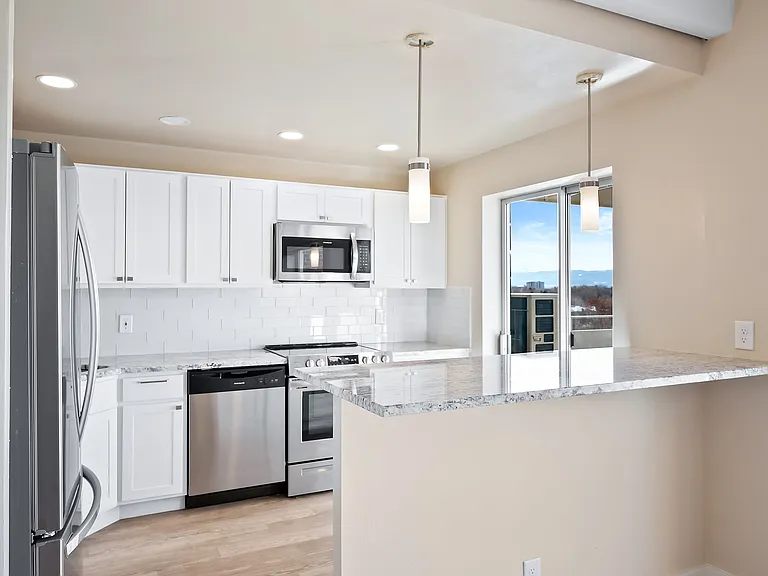 Heritage House Apartments — Photo 23