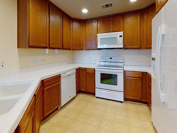 4th image of 809 Auzerais Ave Unit 318