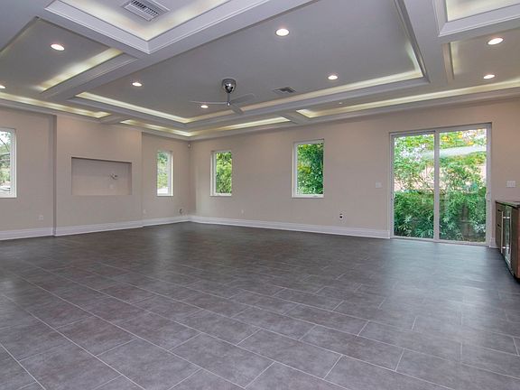 3rd image of 3621 E Renellie Cir