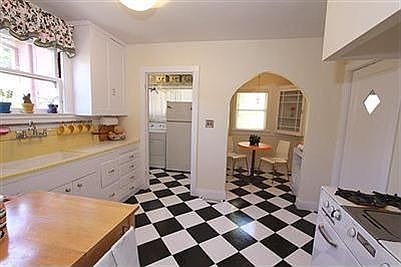 4th image of 2757 Portola Way