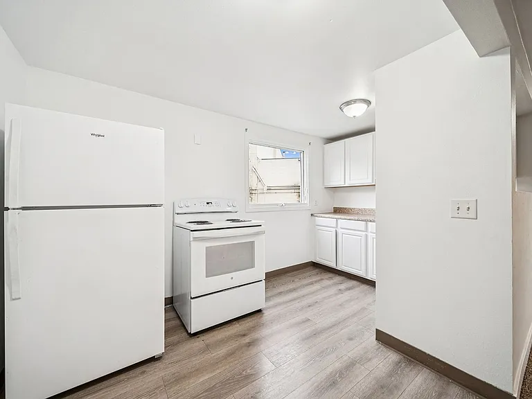Romig Court — Photo 8