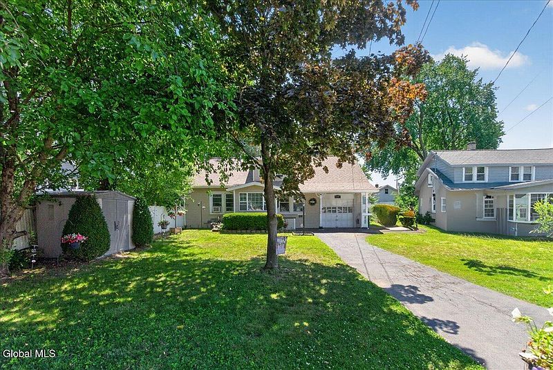 3rd image of 29 McNutt Avenue