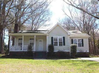 310 W 3rd St, Ridgeway, SC 29130