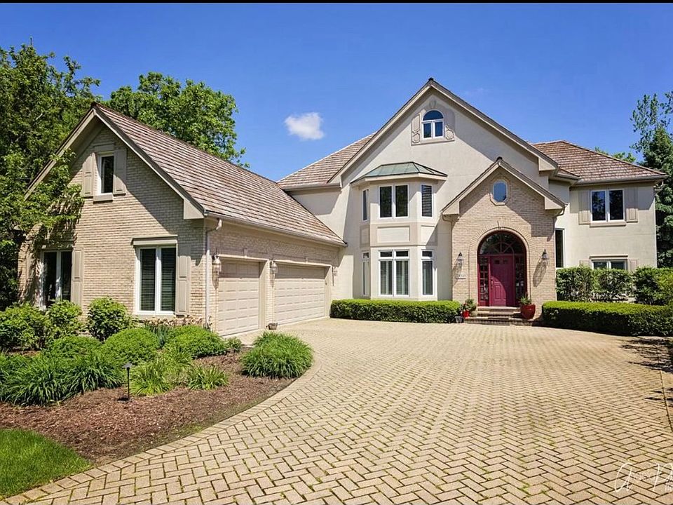 1st image of 28560 N Sky Crest Dr