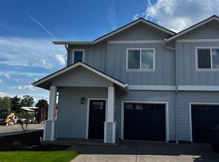 750 Periander Way, Harrisburg, OR 97446