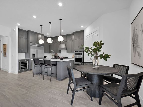 Merlot Grand Gourmet Kitchen