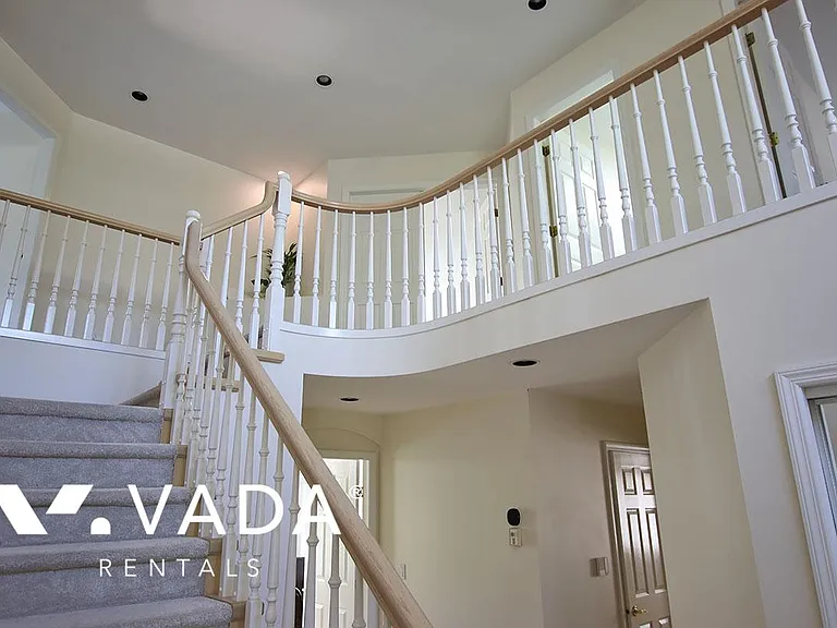 1572 Salal Cres — Photo 15