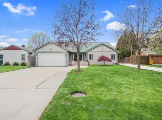 45073 Grant Park, Utica, MI 48317