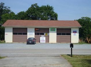 2249 Bluewater Dr, Moneta, VA 24121