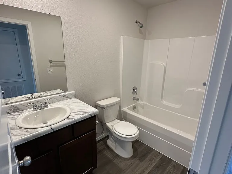 3212 E Jacob Ln — Photo 10