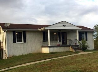 1247 Bearwallow Rd, Ashland City, TN 37015