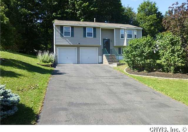 1st image of 403 Emann Dr