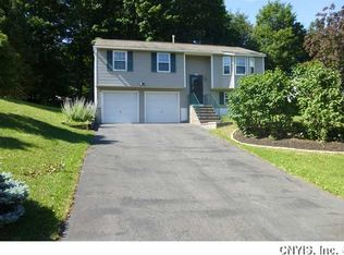403 Emann Dr, Camillus, NY 13031