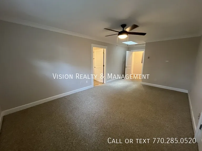 977 Cummings St SE — Photo 28