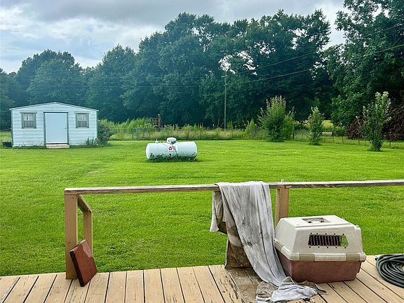 4th image of 1035 Pettus Rd