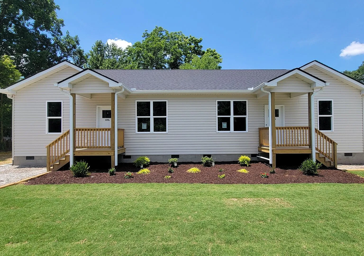 September Rent Special! Brand New 3 Bed, 2 Bath Duplex Available Near Downtown Greenville — Photo 1