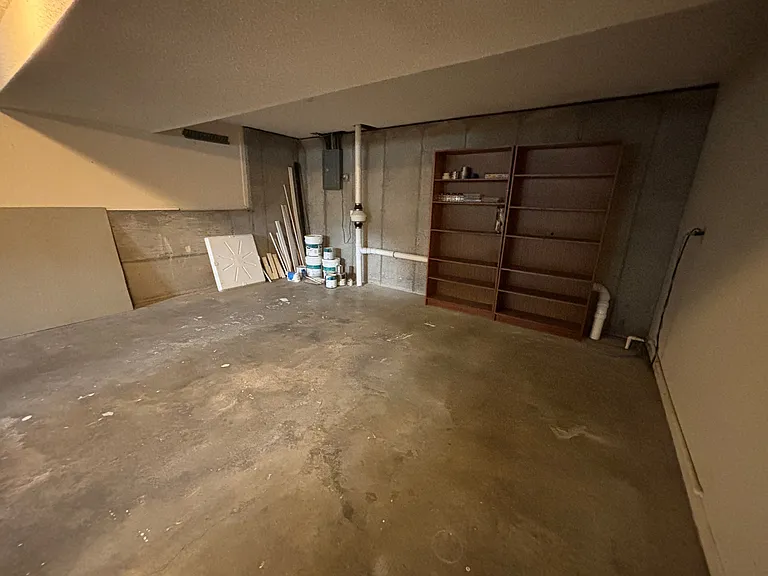 3423 Woods Dr — Photo 18