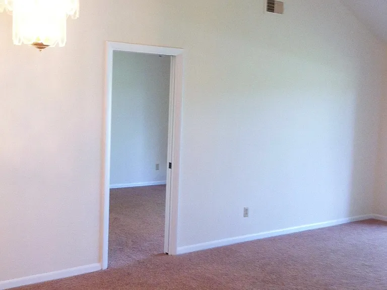 302 Wingfoot Dr #C — Photo 7