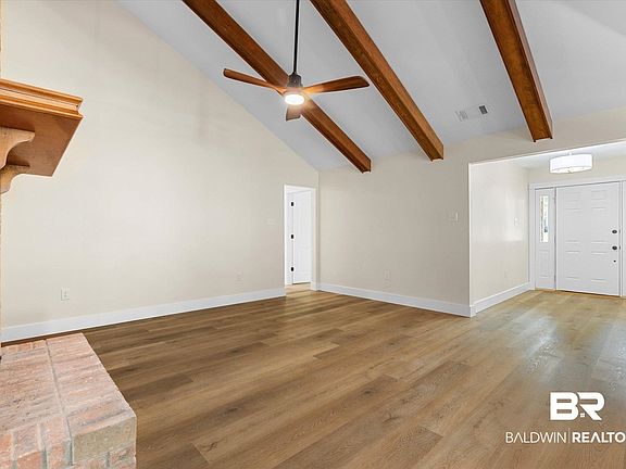 4th image of 128 Dewitt Cir