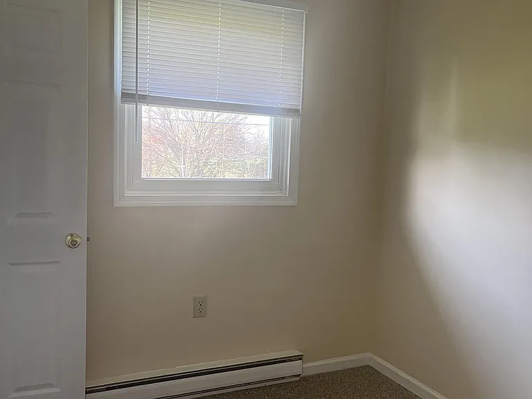 30 Turner Dr #B — Photo 4