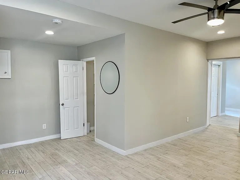 401 Blacker Ave #B — Photo 16