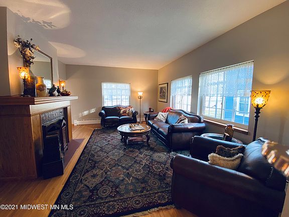 4th image of 1148 Lake Ave