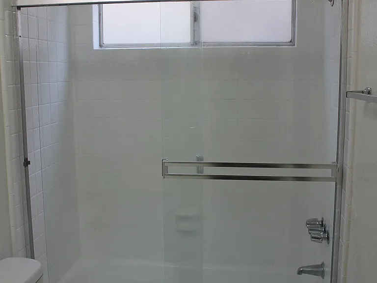1415 S Bundy Dr — Photo 6