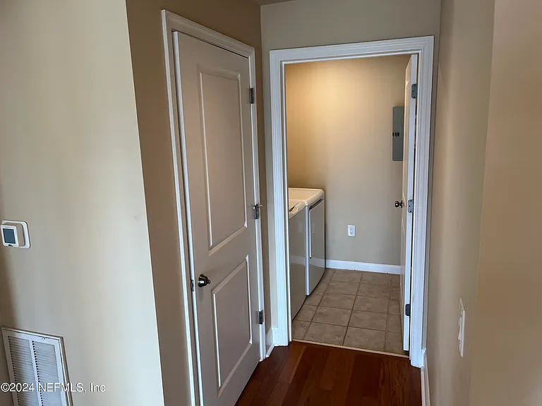 400 E Bay St #402 — Photo 69