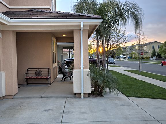3rd image of 1549 Countrywood Ln