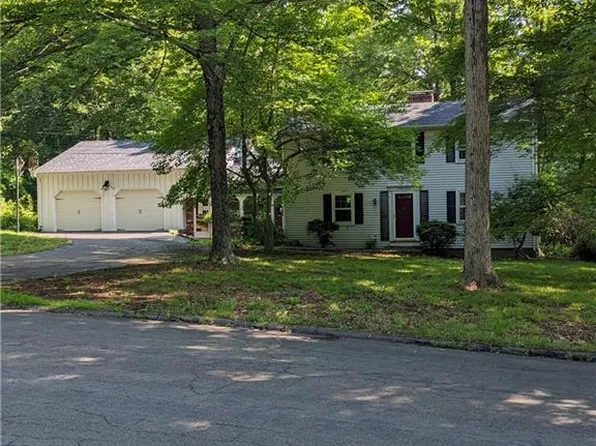 37 Bailey Drive, North Branford, CT 06471