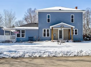 208 3rd Ave NW, State Center, IA 50247