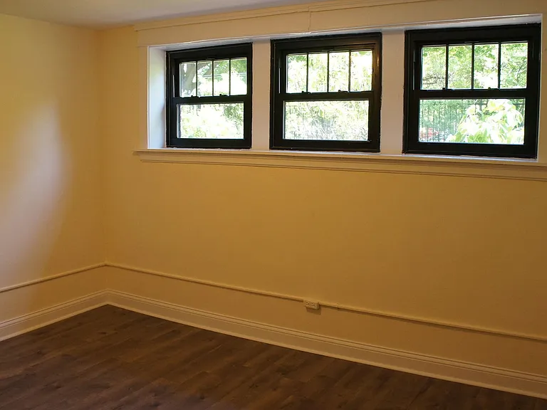 2516 N. Kedzie LP — Photo 11
