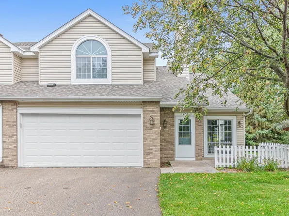 1750 Maple Ct, Falcon Heights, MN 55113