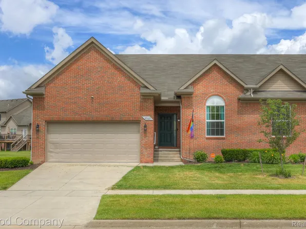 2763 Ambassador Dr, Ypsilanti, MI 48198