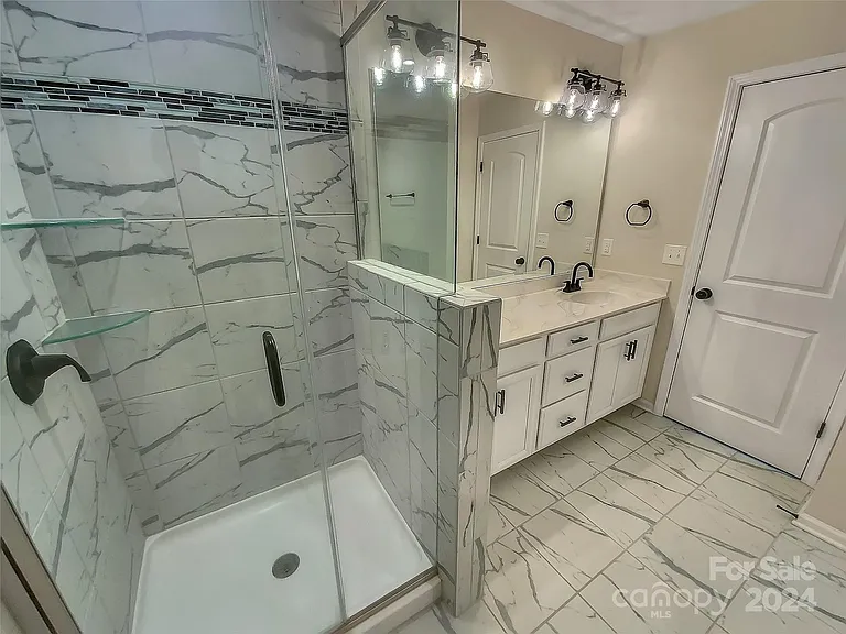 11052 Chalkbark Ln — Photo 16