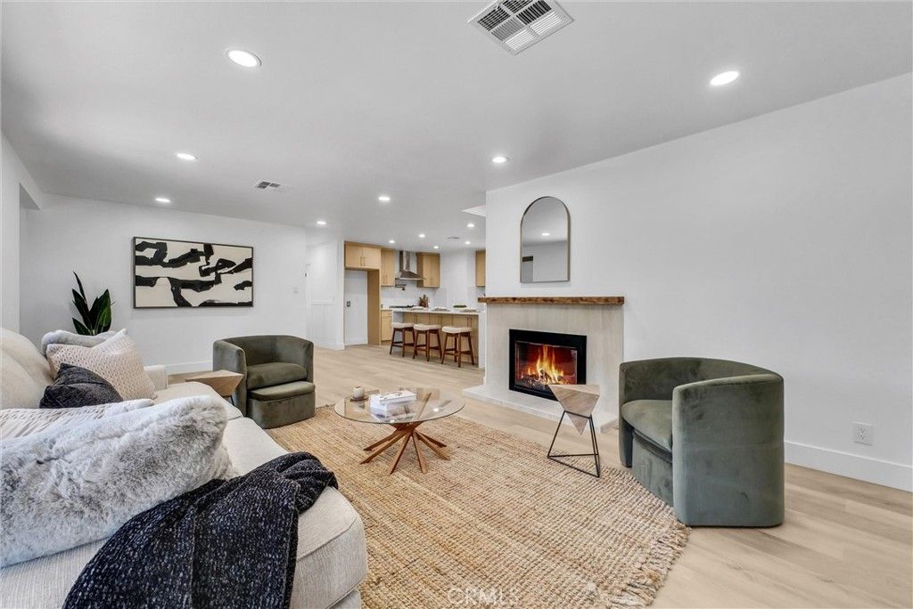 8450 Via Sierra Ramal Avenue 5